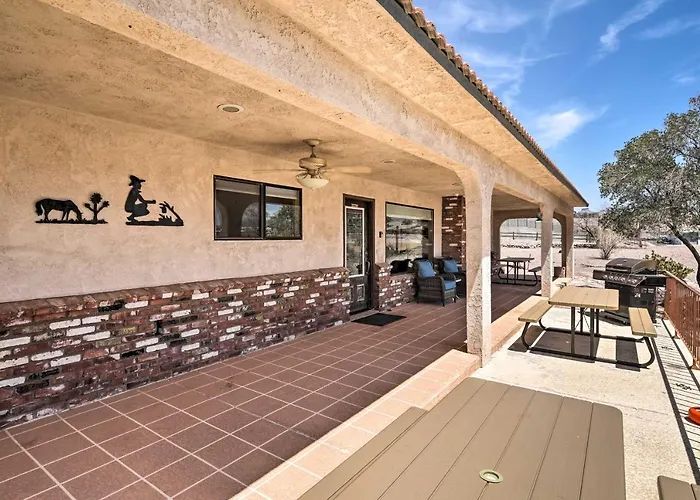 Bullhead W/ Private Pool, Hot Tub & View Bullhead City