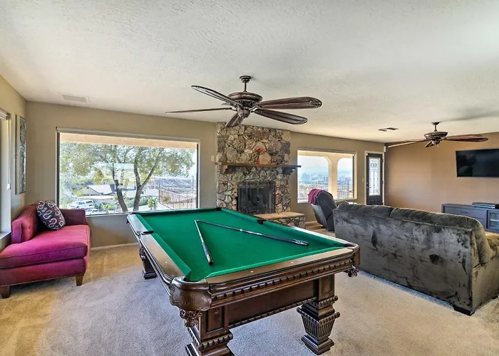 Bullhead W/ Private Pool, Hot Tub & View Bullhead City