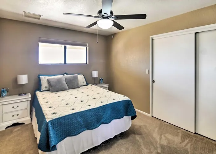 Casa vacanze Bullhead W/ Private Pool, Hot Tub & View Bullhead City