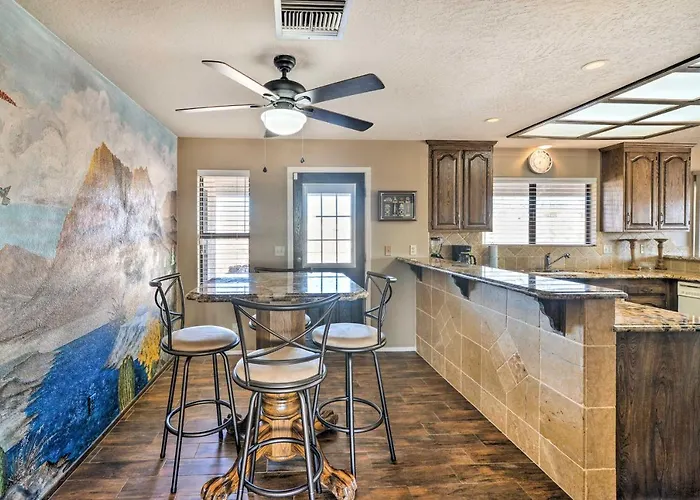 Bullhead W/ Private Pool, Hot Tub & View * Bullhead City