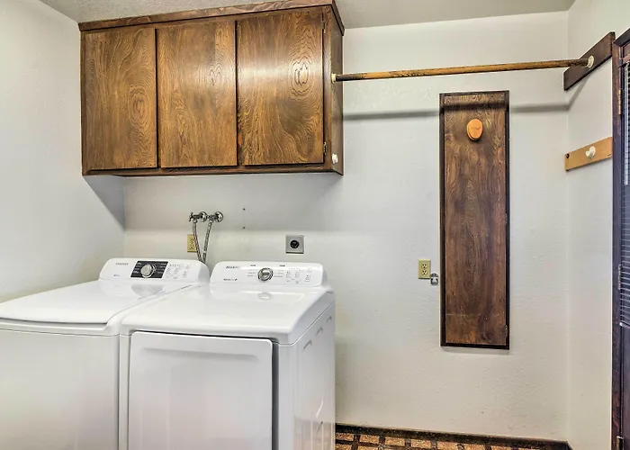 Bullhead W/ Private Pool, Hot Tub & View Holiday home